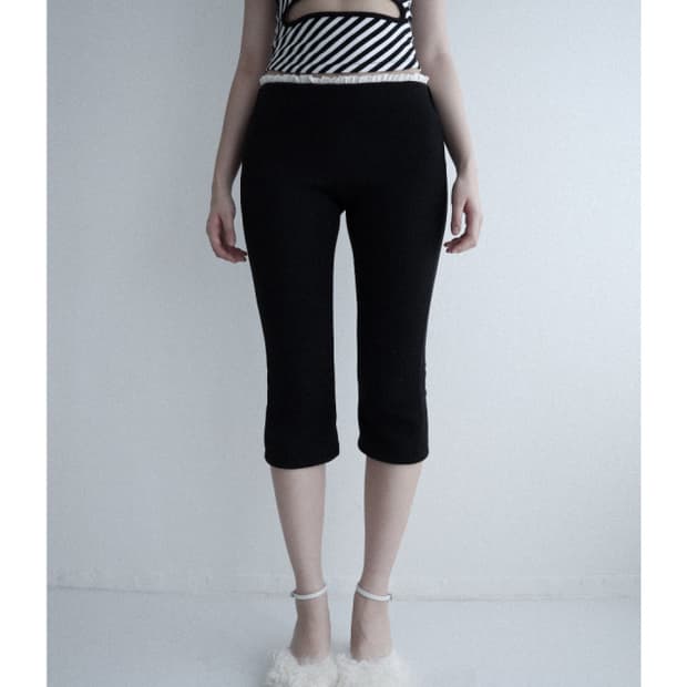 [CLaddA] lace capri pants, black