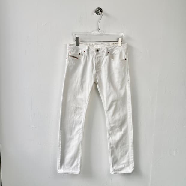 디젤 화이트 레귤러 진 