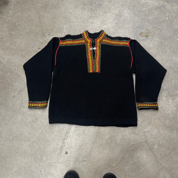 노르딕 에스닉풍 울 니트 