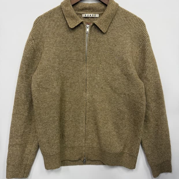 수아레 니트집업