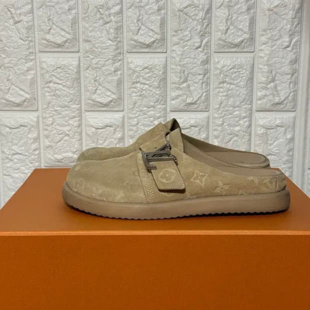 [6] 루이비통 LV 모노그램 스웨이드 뮬 슬리퍼