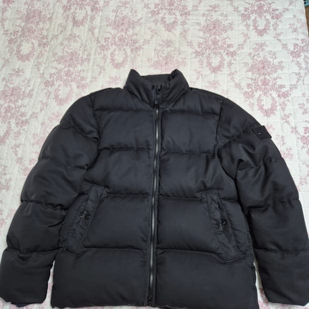 24FW-105-110 L-XL 스톤아일랜드 고스트피스 패딩 자켓