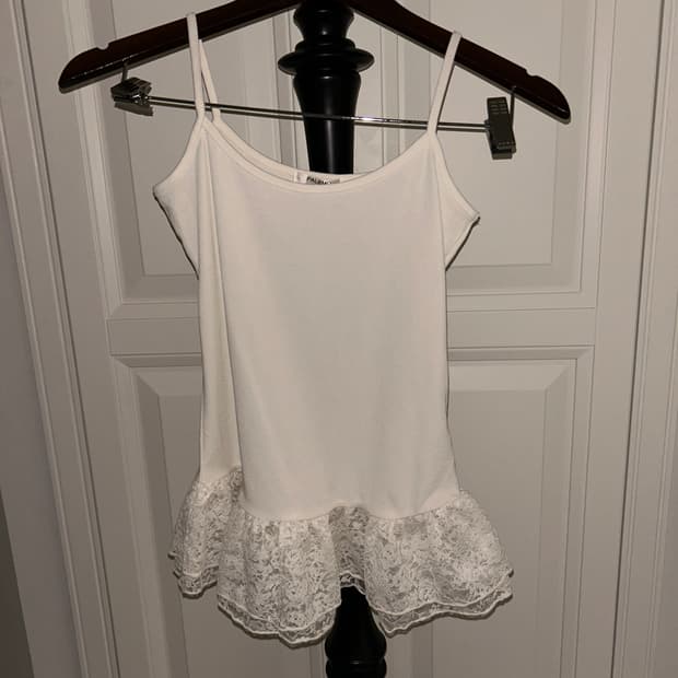 Ivory Lace Detail Sleeveless / 빈티지 나시