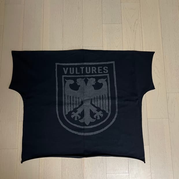 Vultures 박스 반팔 티셔츠