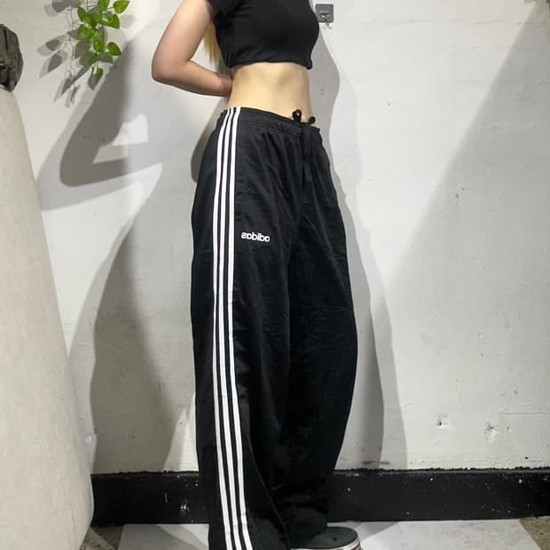 아디다스 블랙 와이드 화이트 삼선 트레이닝 팬츠 M
