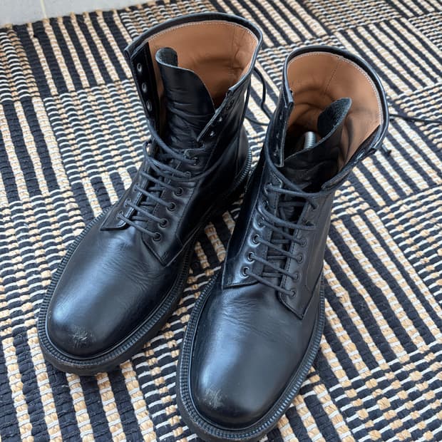 드리스 반 노튼 컴뱃 부츠 40사이즈