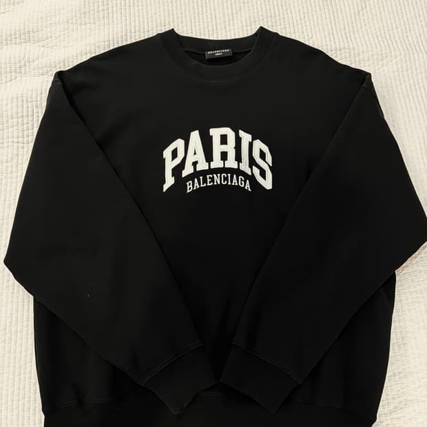 [M] 발렌시아가 파리 자수로고 맨투맨 블랙