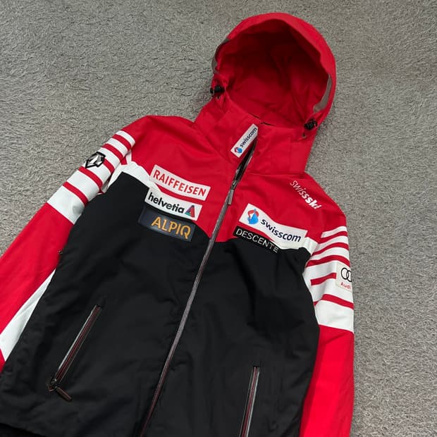 [100] 데상트 스키바람막이 점퍼