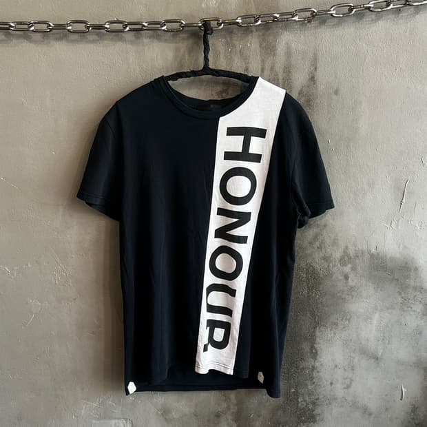알렉산더 맥퀸 HONOUR 프린팅 반팔