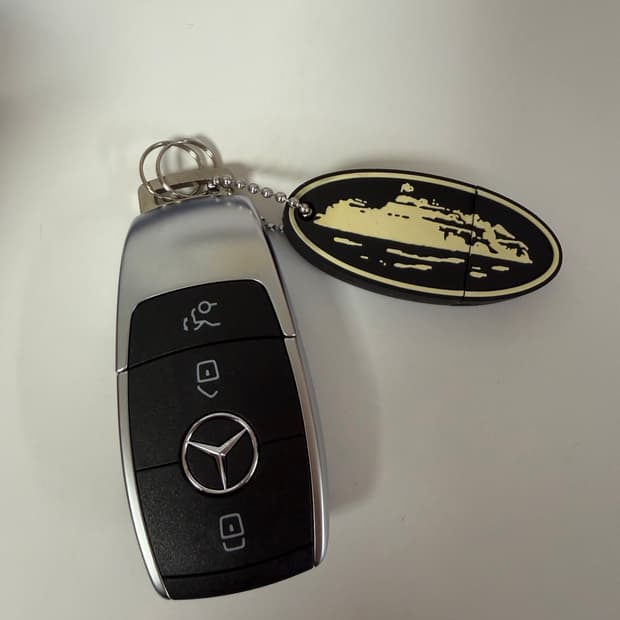 코르테이즈 corteiz 알카트라즈 USB 키링 32GB