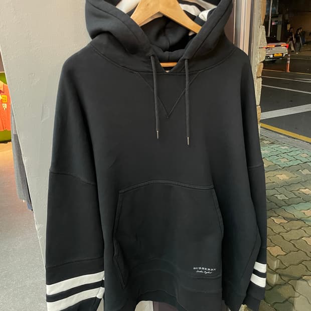 XL/ 버버리 신형 폰트로고 후드티