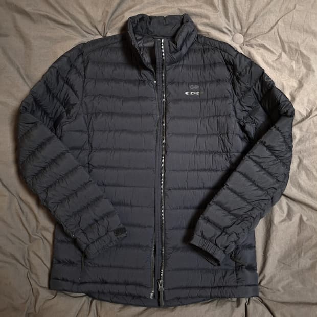 아이더 경량 패딩