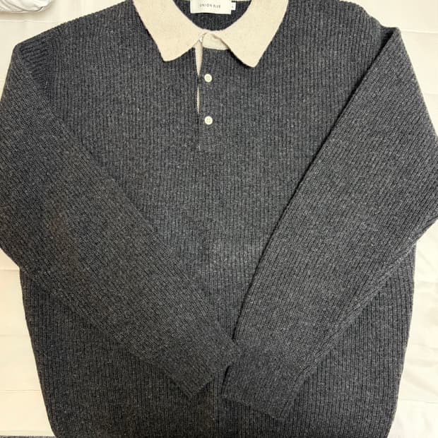 유니온블루 럭비니트 차콜 L 판매합니다.