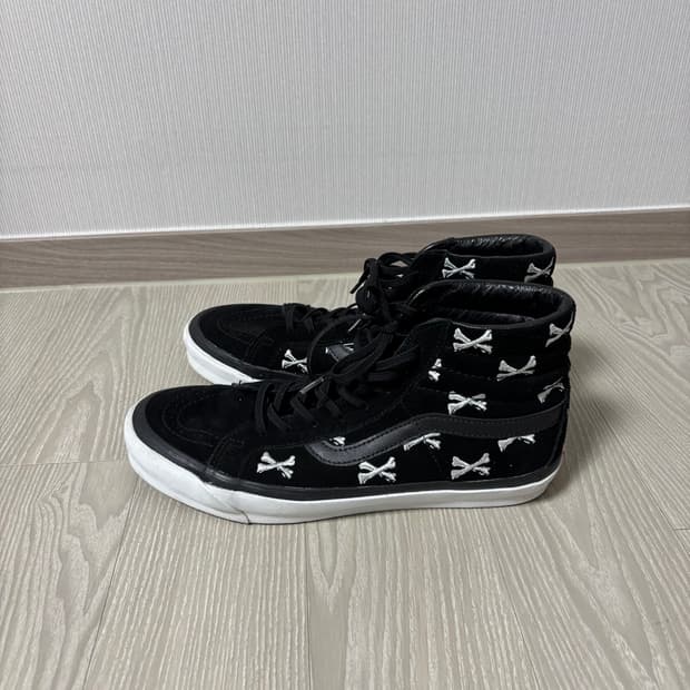 더블탭스x반스 스컬 하이탑