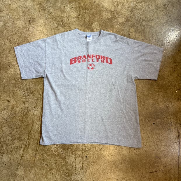 00s Gildan 1/2tee