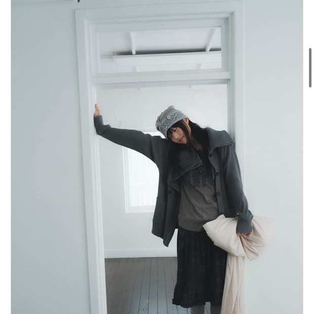 인앤양인하모니 Double button cardigan grey