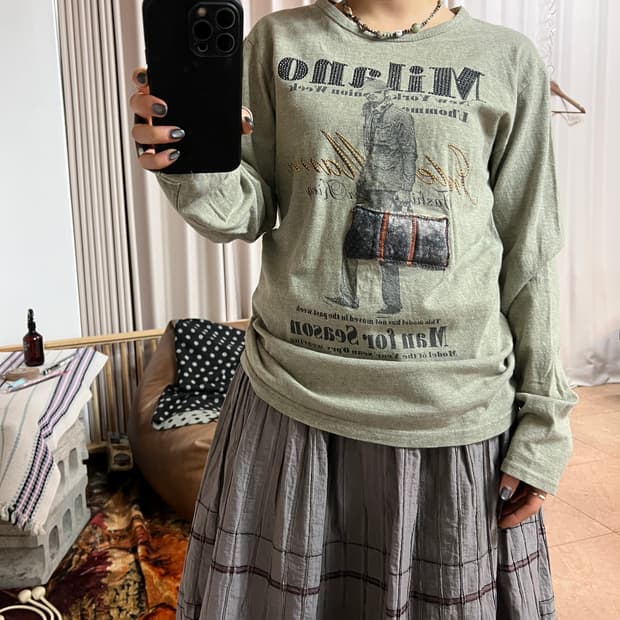 빈티지 스터드 프린팅 롱 슬리브 