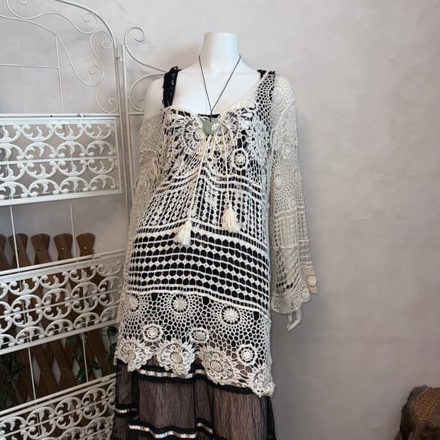 Ivory bohemian floral crochet loose knit