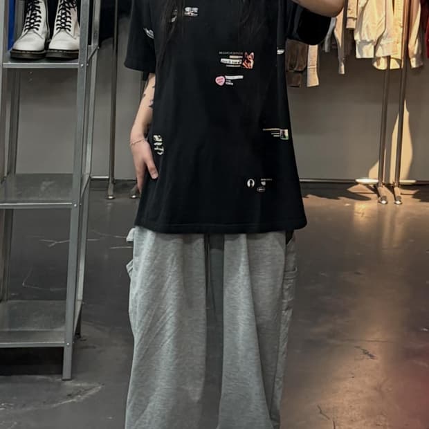 슈프림 24ss up-set 블랙 반팔 A3664