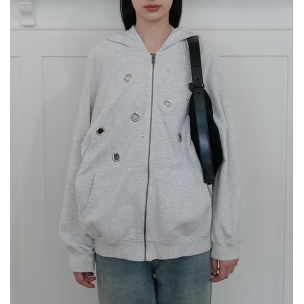 Peinture stud circle ring hoodie 