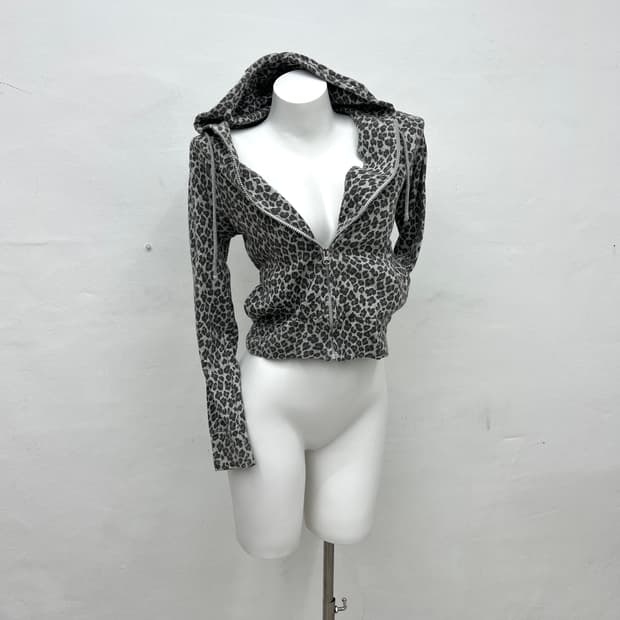 Grey leopard hood jacket