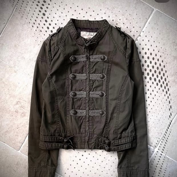 와이즈걸 빈티지 나폴레옹 자켓