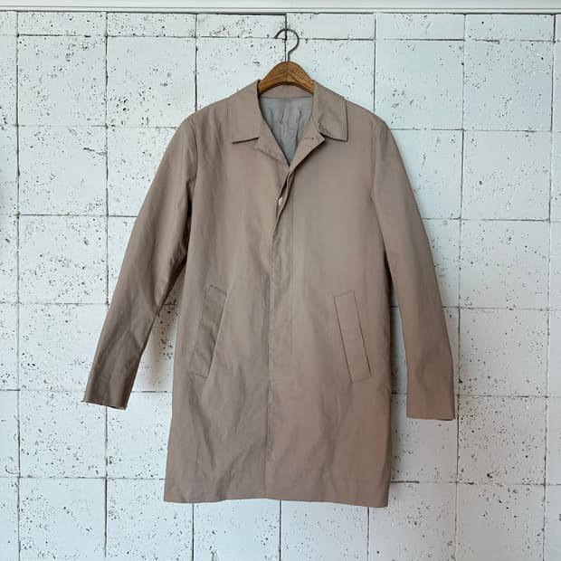 100 솔리드옴므 베이지 트렌치코트