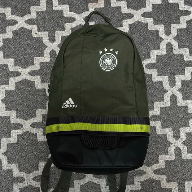 아디다스 독일 축구 국가대표팀 백팩