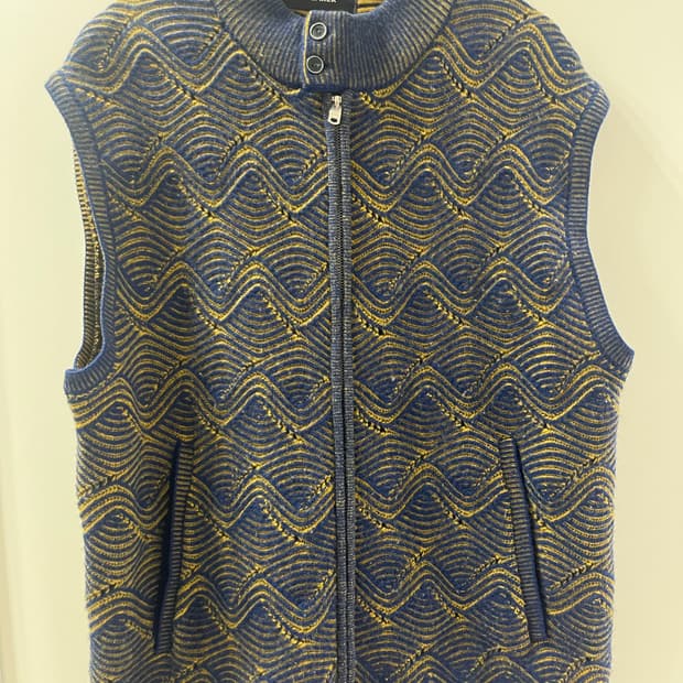 비이커 니트조끼