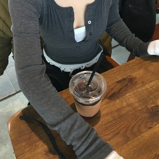 무배) 아워캐비넷 coloration layered tee 