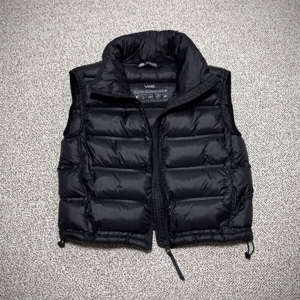 자라 블랙 크롭 패딩 조끼(시착1회)