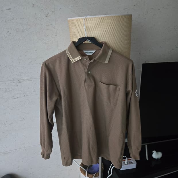 블랙앤화이트 긴팔 카라티  