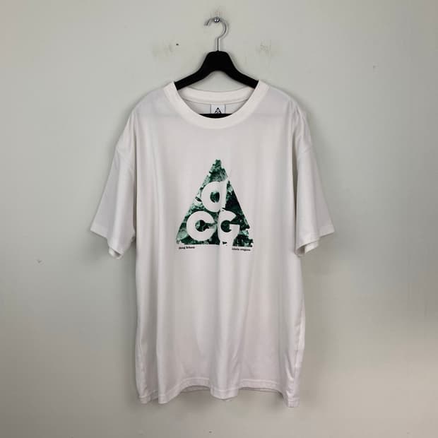 나이키 acg SSNL 빅로고 화이트 반팔티 XXL <336>