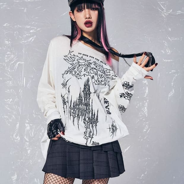 스키즘인듀싱 에모 오프숄더 티 아이보리 고스펑크 고펑 긴팔슬리브