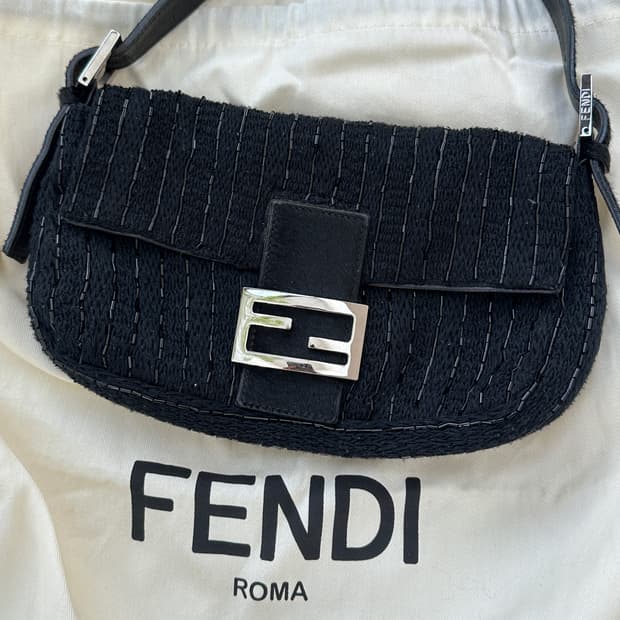 펜디 바게트 빈티지 블랙 글리터 비즈 