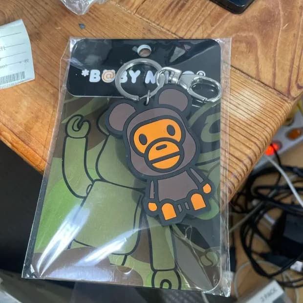 베이프 X 베어브릭 마일로 키홀더 OS