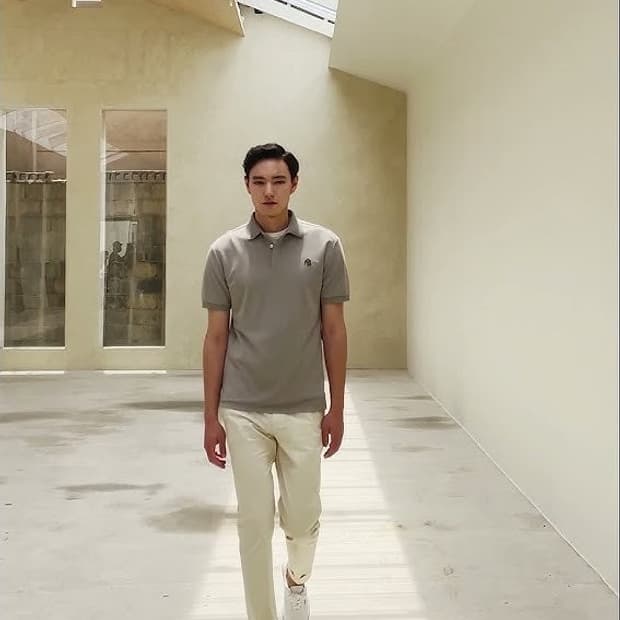 알레그리 입체 PK 반팔 티셔츠