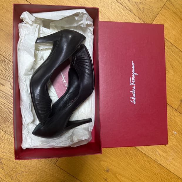 페라가모 여성 오픈토 힐