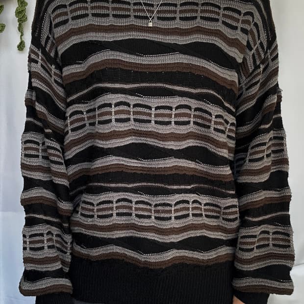 빈티지 패턴 라운드 니트