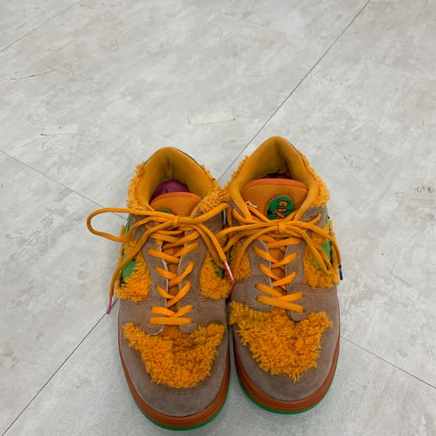 Nike SB Dunk Low Grateful Dead