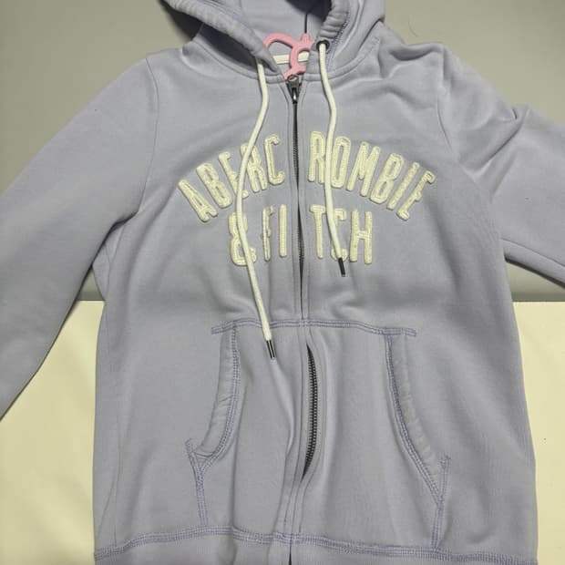 (유일매물)아베크롬비 대대장 연보라 후드집업