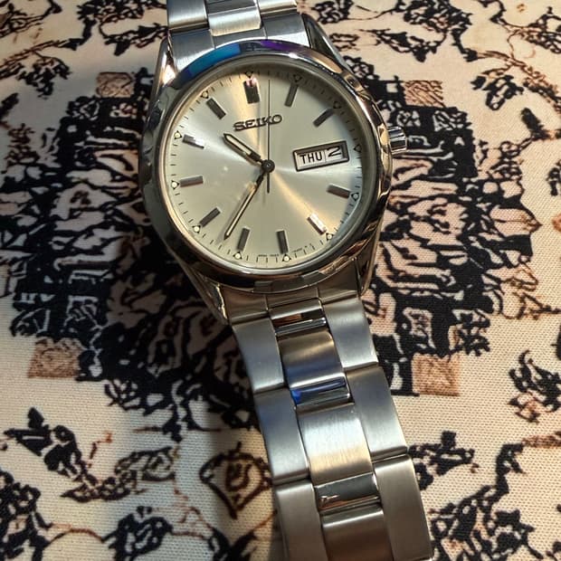 SEIKO 쿼츠 시계