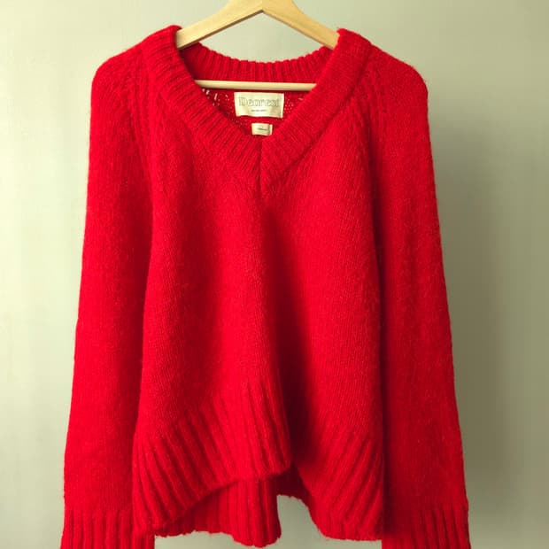 Dearest 포근한 레드 브이넥 니트