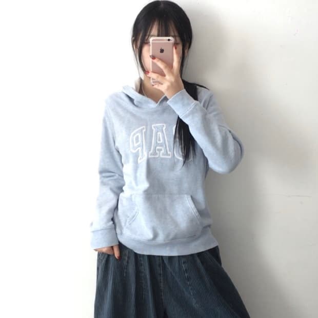 갭 빅스펠로고 후드티