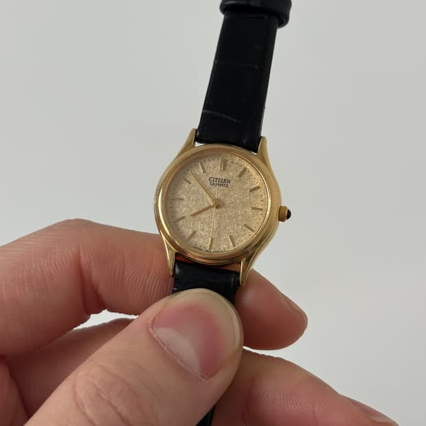 1980s Gold Texture Dial Ladies Quartz