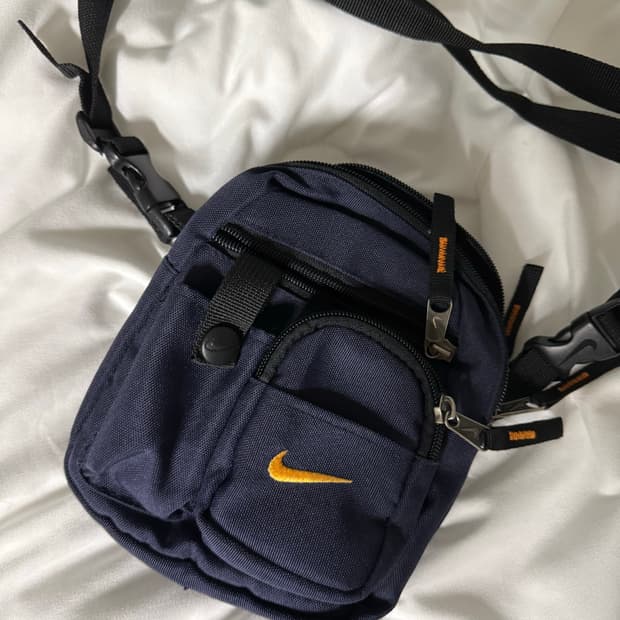 나이키 크로스백 가방 핸드폰가방 