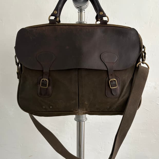 Barbour 바버 왁스드 레더 브리프케이스