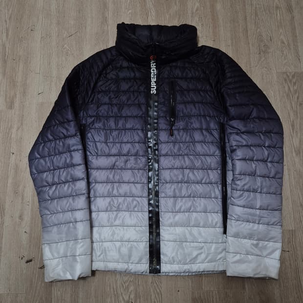 슈퍼드라이 재팬 그라데이션 파워 페이드 경량패딩 자켓 L(100)