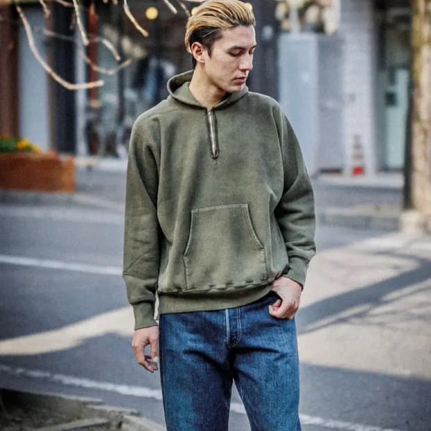 아프레쎄 하프집업 후드티 올리브 싸게 팝니다!