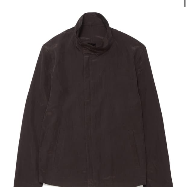 헤칭룸 하이넥 구해요